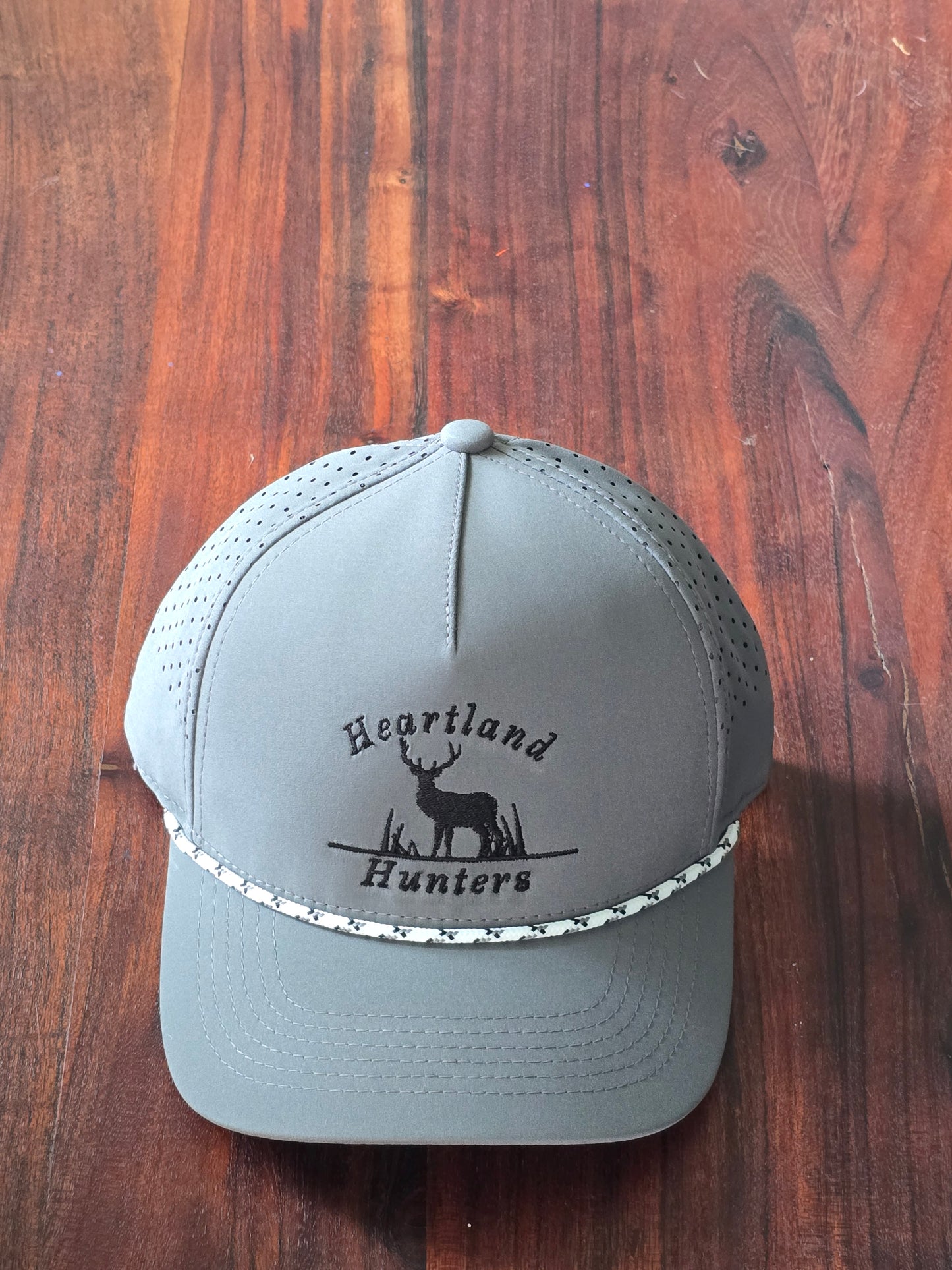 Heartland Hunters Mesh Snapback Outdoors Hat